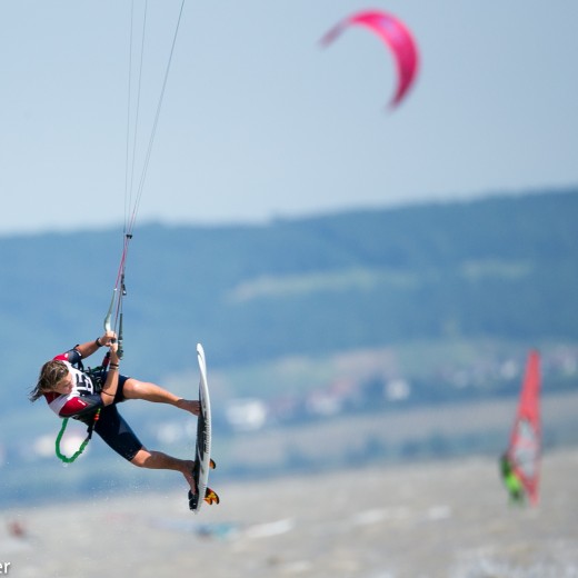 Kiten-7616.jpg   Kiten am Neusiedlersee
Foto: © Sedlmayr - s8-foto.de
