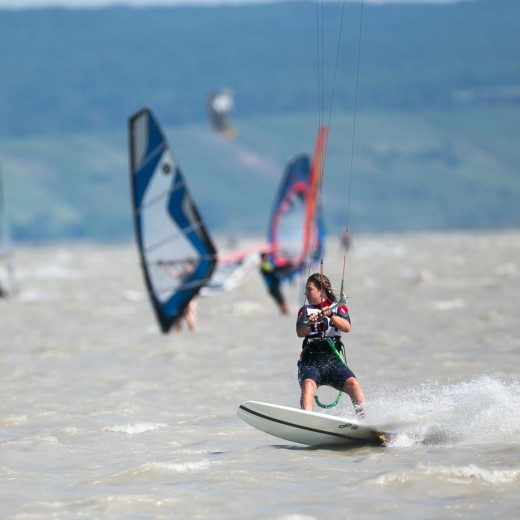 Kiten-7632.jpg   Kiten am Neusiedlersee
Foto: © Sedlmayr - s8-foto.de