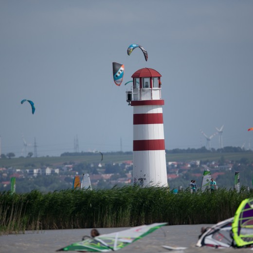 Kiten-7875.jpg   Kiten am Neusiedlersee
Foto: © Sedlmayr - s8-foto.de