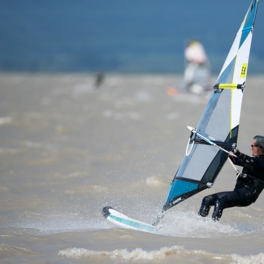 Kiten-7891.jpg   Kiten am Neusiedlersee
Foto: © Sedlmayr - s8-foto.de