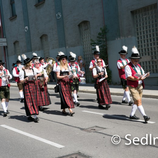 Volksfesteinzug 2022-2612.jpg   Dachauer Volksfest 2022
Einzug vom Rathaus zum Volksfest