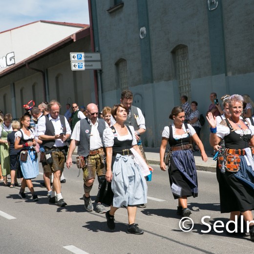 Volksfesteinzug 2022-2625.jpg   Dachauer Volksfest 2022
Einzug vom Rathaus zum Volksfest