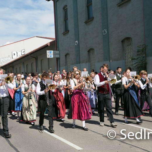 Volksfesteinzug 2022-2633.jpg   Volksfesteinzug vom Rathaus zur Thomawiese