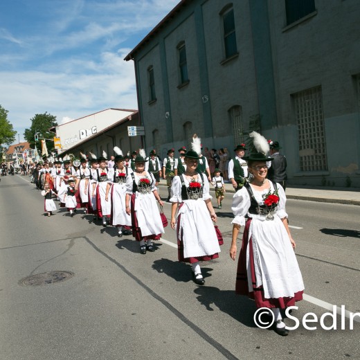 Volksfesteinzug 2022-2643.jpg   Volksfesteinzug vom Rathaus zur Thomawiese
